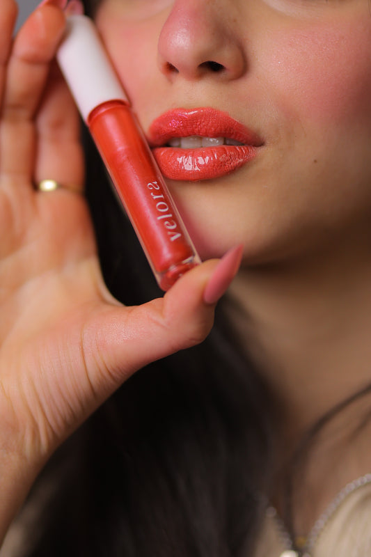 Velora Glow Kiss Lip Gloss